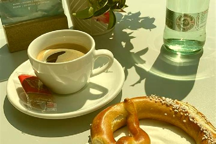 Ruby, 34 — Escort in Gaienhofen, Germany
