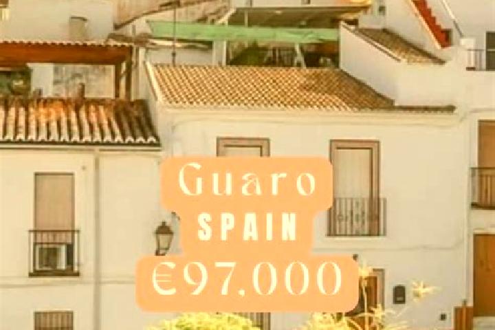 Ruby, 34 — Escort in Guaro, Spain