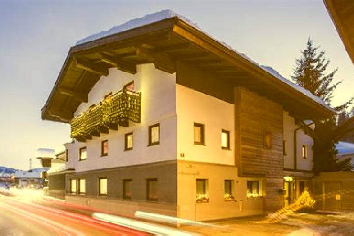 Ruby, 34 — Escort in Hopfgarten im Brixental, Austria