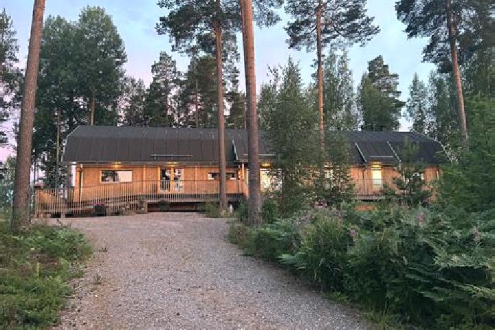 Ruby, 34 — Escort in Maentsaelae, Finland