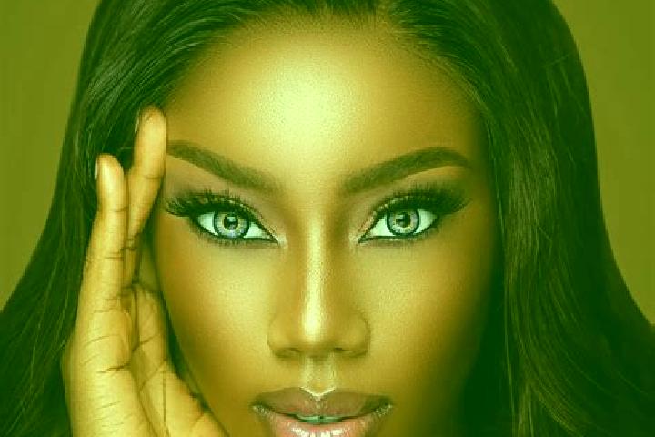 Ruby, 35, a auburn blue-eyed ebony companion based in Noyal-sur-Brutz. Offering Fetish, Deep French Kissing, Roleplay. Available for incall and outcall, day ...