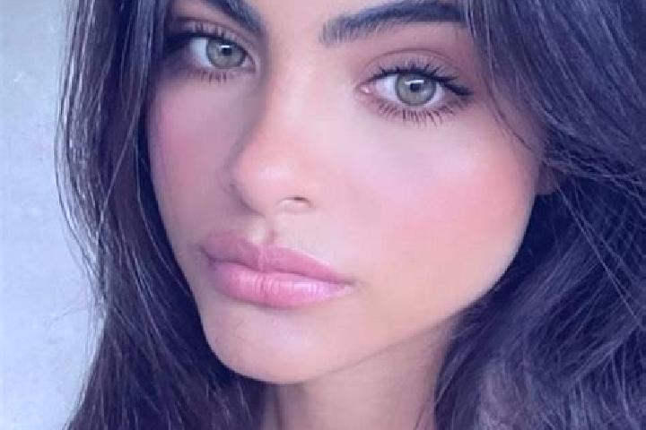 Ruby, 35, a chestnut hazel-eyed indian companion based in Sao Teotonio. Offering Striptease, CIM, BDSM. Available for incall and outcall, overnight bookings ...