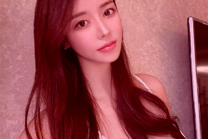 Ruby, 35 — Escort in Beishi, China