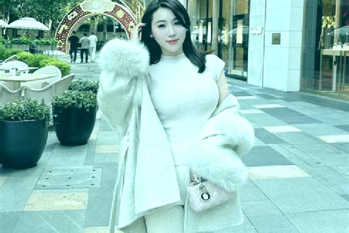 Ruby, 35 — Escort in Shenzhen, China