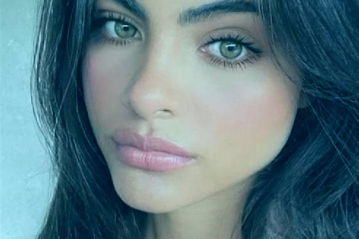 Ruby, 36, a blonde dark-eyed middle eastern companion based in Blendis. Offering Tantra, Girlfriend Experience, Travel Companion. Available for incall and ou...