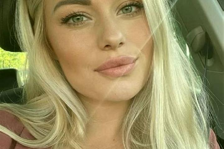 Ruby, 36, a blonde hazel-eyed middle eastern companion based in Bosio. Offering Massage, Prostate Massage, Party Girl. Available for incall and outcall, day ...