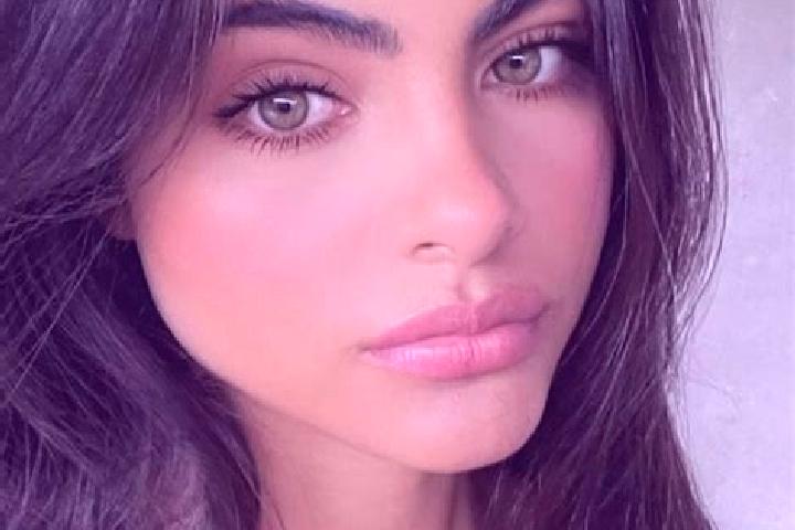 Ruby, 36, a brunette brown-eyed middle eastern companion based in Tet. Offering Domination, A-Level. Available for incall and outcall, day and evening dates.