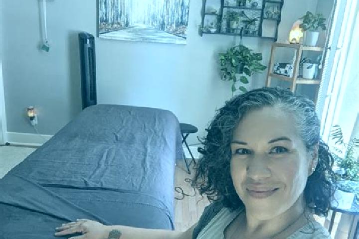 Ruby, 36, a red brown-eyed ebony companion based in Gloversville. Offering GFE, Massage, Tantra. Available for incall and outcall, day and evening dates.