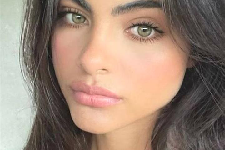 Ruby, 36, a red grey-eyed indian companion based in Csanadapaca. Offering Girlfriend Experience, Massage, GFE. Available for incall and outcall, day and even...