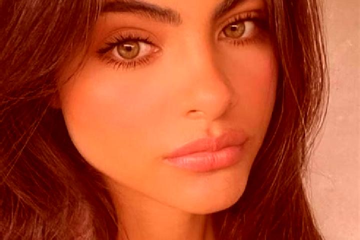 Ruby, 37, a chestnut green-eyed indian companion based in Luxeuil-les-Bains. Offering Tantra, Duos, Girlfriend Experience. Available for incall and outcall, ...