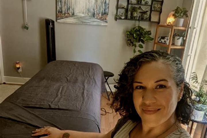 Ruby, 37, a chestnut green-eyed indian companion based in Teec Nos Pos. Offering GFE, Massage, Erotic Massage. Available for incall and outcall, day and even...