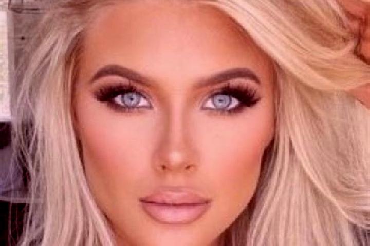 Ruby, 37, a platinum blonde hazel-eyed caribbean companion based in Xiongji. Offering Overnight, Striptease. Available for incall and outcall, day and evenin...