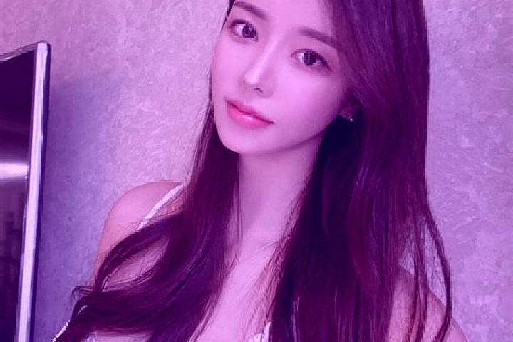 Ruby, 37 — Escort in Moshiyi, China