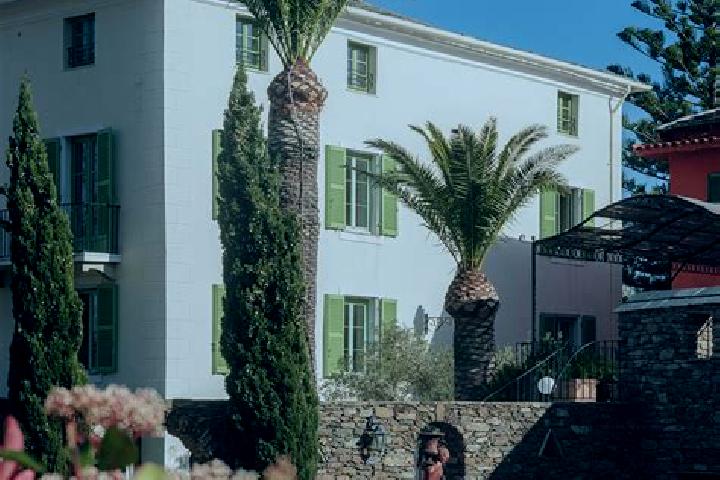 Ruby, 37 — Escort in Santa-Maria-di-Lota, France