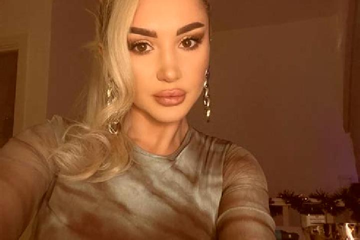 Ruby, 38, a blonde dark-eyed middle eastern companion based in Gunpuram. Offering Travel Companion, GFE, Domination, Striptease, Party Girl. Available for in...