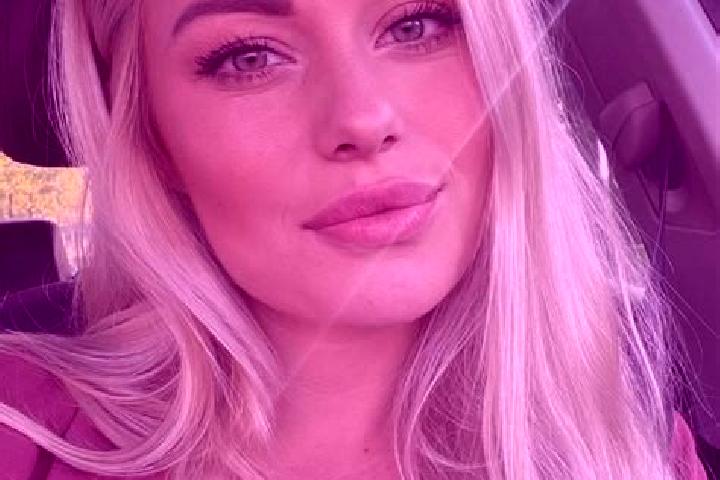 Ruby, 38, a blonde hazel-eyed latina companion based in Radecznica. Offering Striptease, CIM, Overnight, Roleplay. Available for incall and outcall, day and ...