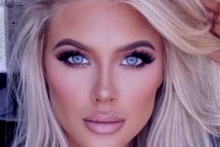 Ruby, 38, a platinum blonde grey-eyed caucasian companion based in Adjud. Offering Erotic Massage, Girlfriend Experience, 69, Striptease. Available for incal...