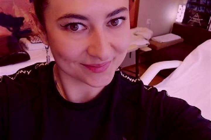 Ruby, 39, a black grey-eyed slavic companion based in Toamua. Offering Massage, Duos, Party Girl, Couples. Available for incall and outcall, overnight bookin...