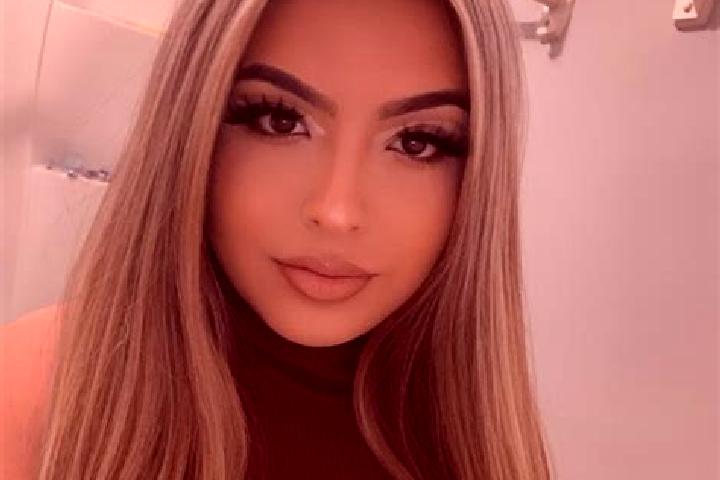 Ruby, 39, a blonde amber-eyed latina companion based in Chunar. Offering Couples, Girlfriend Experience, OWO, 69. Available for incall and outcall, overnight...