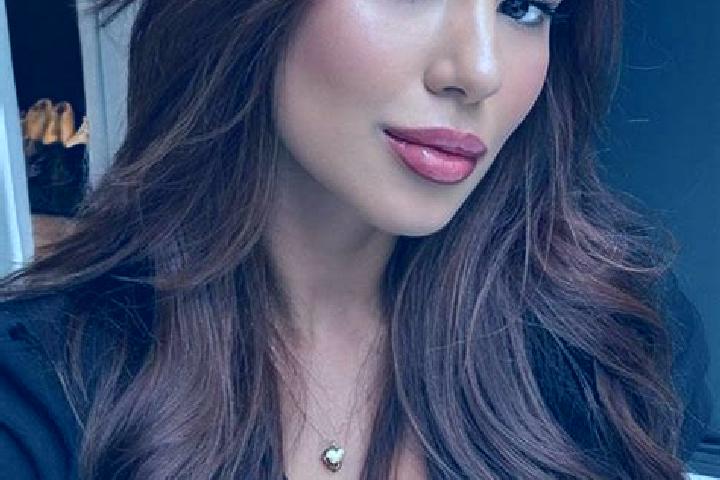 Ruby, 39, a chestnut brown-eyed latina companion based in Al Marj. Offering Couples, BDSM, Overnight, Dinner Date, Duos. Available for incall and outcall, da...