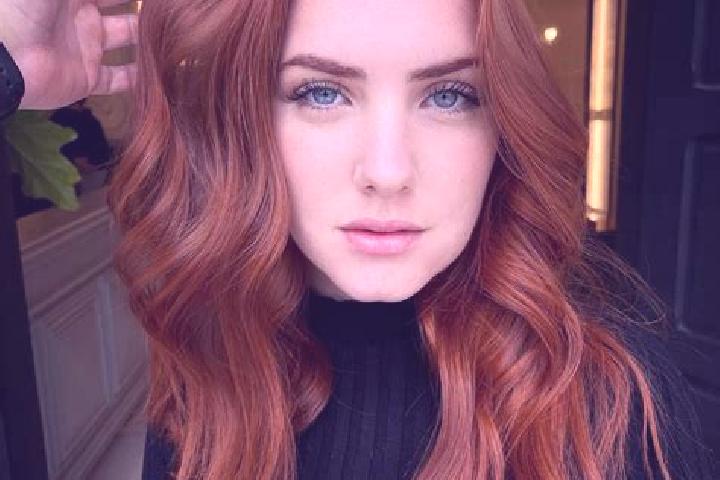 Sadie, 20, a auburn blue-eyed ebony companion based in Valderrueda. Offering Duos, BDSM, Party Girl. Available for incall and outcall, day and evening dates.