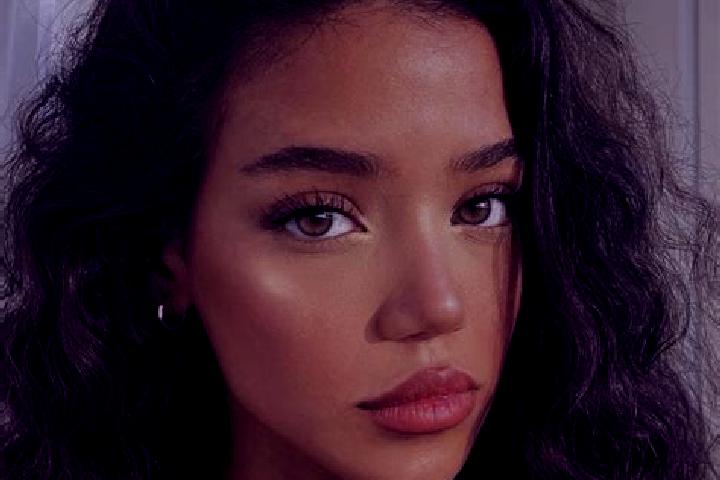 Sadie, 20, a black brown-eyed middle eastern companion based in Majaelrayo. Offering CIM, Dinner Date, 69. Available for incall and outcall, overnight bookin...