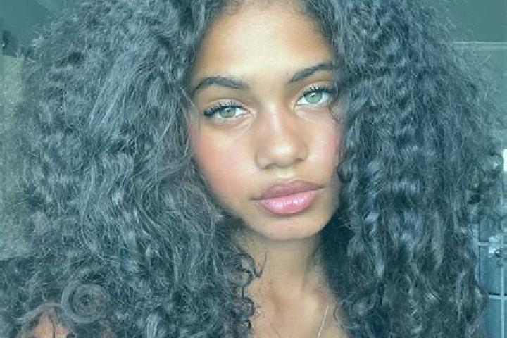 Sadie, 20, a black dark-eyed ebony companion based in Lauterecken. Offering Tantra, 69, Girlfriend Experience. Available for incall and outcall, overnight bo...