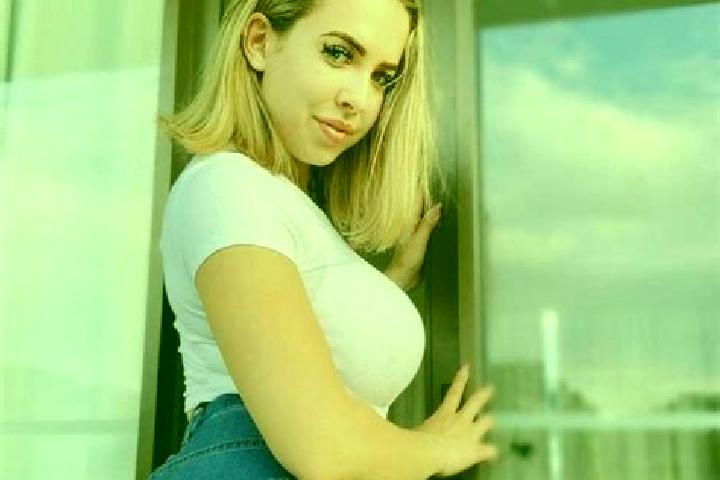 Sadie, 20, a blonde grey-eyed caribbean companion based in La Sebala du Mornag. Offering Dinner Date, OWO, Striptease, Overnight. Available for incall and ou...