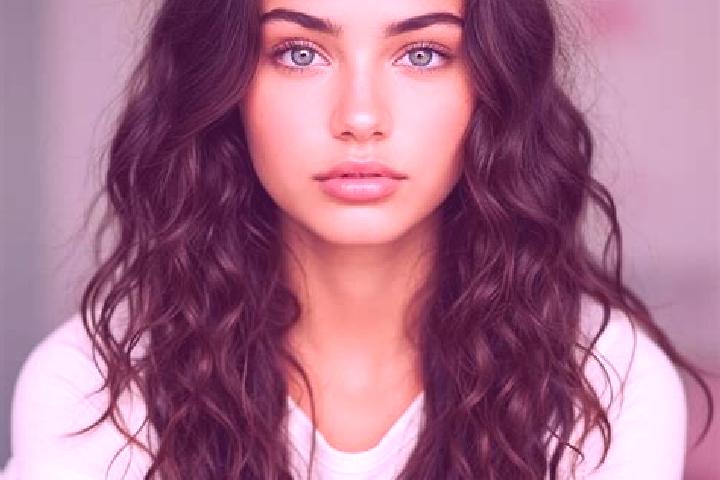 Sadie, 20, a brunette amber-eyed mediterranean companion based in Poceirao. Offering GFE, Massage, Deep French Kissing, BDSM, Girlfriend Experience. Availabl...