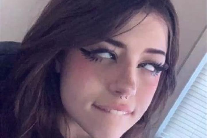 Sadie, 20, a brunette grey-eyed caucasian companion based in Kohimarama. Offering Fetish, Overnight, Party Girl, OWO. Available for incall and outcall, overn...