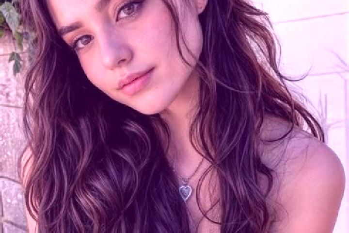 Sadie, 20, a dark blonde hazel-eyed asian companion based in Nastola. Offering Overnight, Erotic Massage, Girlfriend Experience. Available for incall and out...
