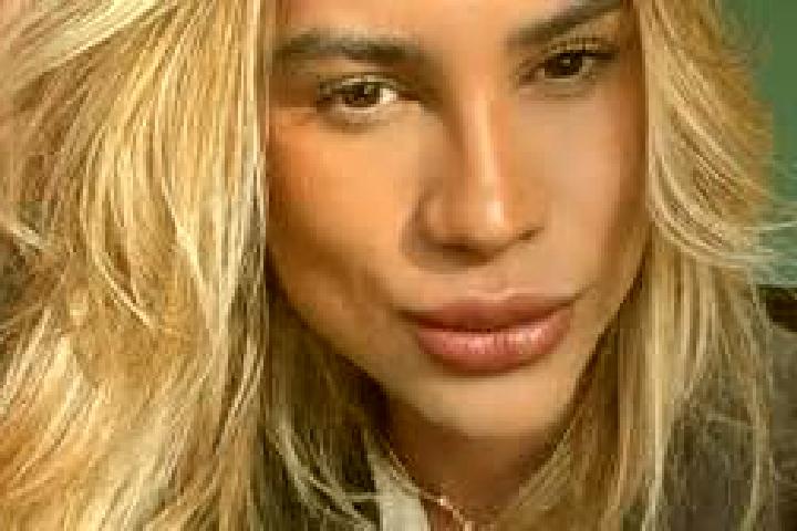 Sadie, 20 — Escort in Vicente Dutra, Brazil
