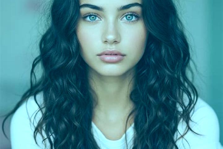 Sadie, 21, a auburn amber-eyed mediterranean companion based in Newton Solney. Offering Erotic Massage, Overnight, Girlfriend Experience. Available for incal...