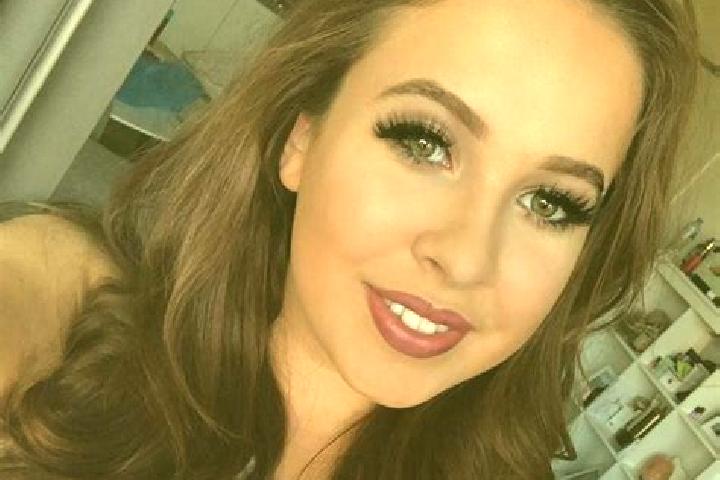 Sadie, 21, a black brown-eyed mixed companion based in Aldeanueva de San Bartolome. Offering Striptease, Duos, Overnight, 69. Available for incall and outcal...