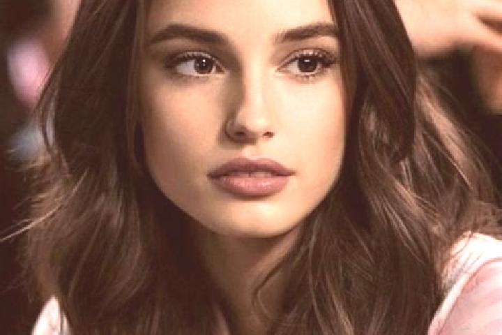 Sadie, 21, a brunette brown-eyed indian companion based in Laurelville. Offering Striptease, Erotic Massage, Girlfriend Experience. Available for incall and ...