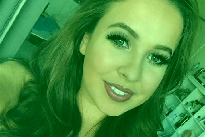 Sadie, 21, a chestnut amber-eyed caucasian companion based in Wakerley. Offering Duos, Tantra, Party Girl, Overnight, CIM. Available for incall and outcall, ...