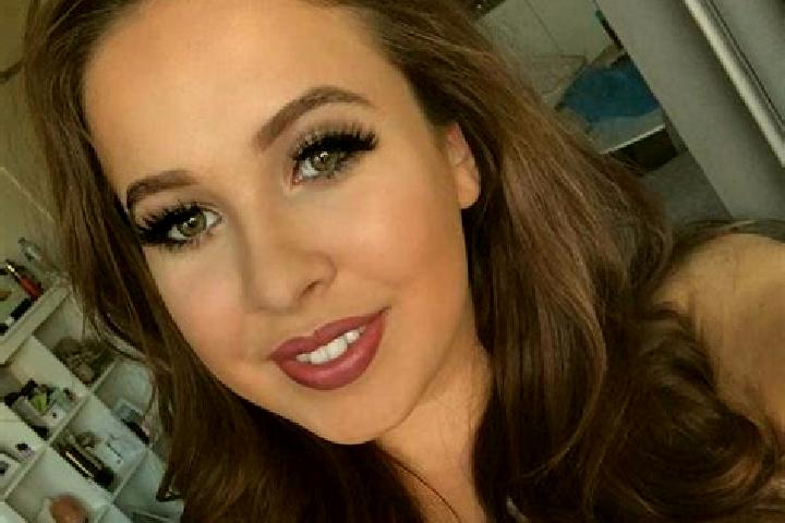 Sadie, 21, a red brown-eyed slavic companion based in Amfreville-la-Mi-Voie. Offering Erotic Massage, GFE, 69. Available for incall and outcall, day and even...