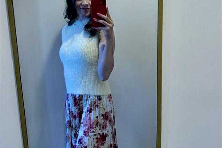 Sadie, 21 — Escort in Novomaryivka, Ukraine