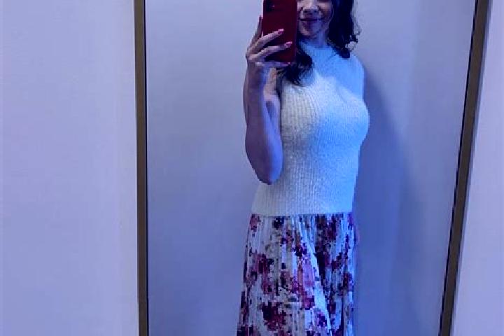 Sadie, 21 — Escort in Visina, Romania