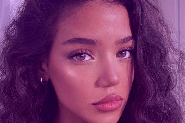 Sadie, 22, a black brown-eyed indian companion based in Sokuluk. Offering Dinner Date, Deep French Kissing, Couples. Available for incall and outcall, day an...