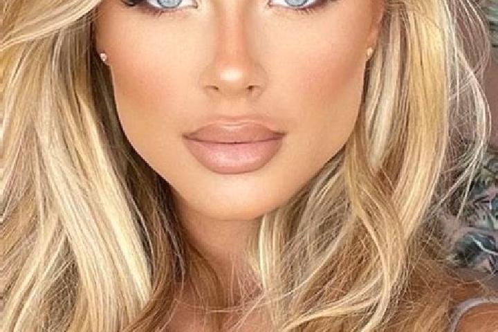 Sadie, 22, a blonde hazel-eyed latina companion based in Otaru. Offering OWO, Overnight, Fetish. Available for incall and outcall, day and evening dates.