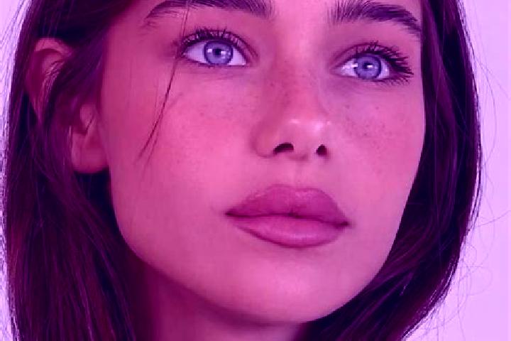 Sadie, 22, a brunette brown-eyed middle eastern companion based in Jena. Offering Travel Companion, Striptease, Duos. Available for incall and outcall, overn...