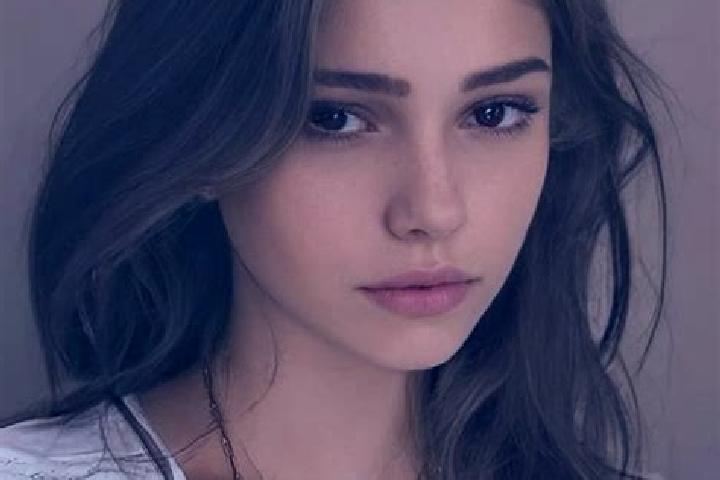Sadie, 22, a brunette dark-eyed slavic companion based in Karangwungu Lor. Offering Overnight, Couples, Deep French Kissing, BDSM. Available for incall and o...