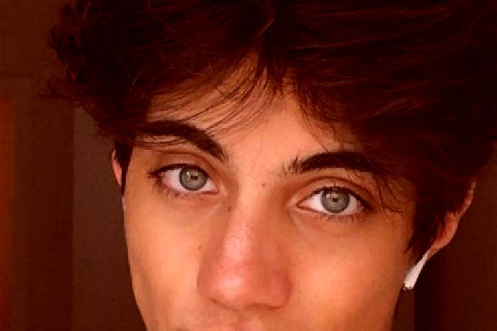 Sadie, 22, a chestnut dark-eyed caucasian companion based in Barisan. Offering Couples, Prostate Massage, A-Level. Available for incall and outcall, day and ...