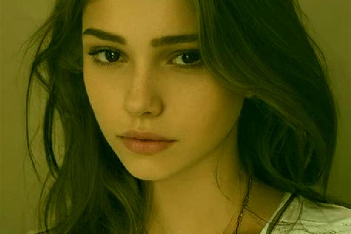 Sadie, 22, a chestnut grey-eyed slavic companion based in Sirok. Offering Couples, Striptease, Dinner Date. Available for incall and outcall, overnight booki...
