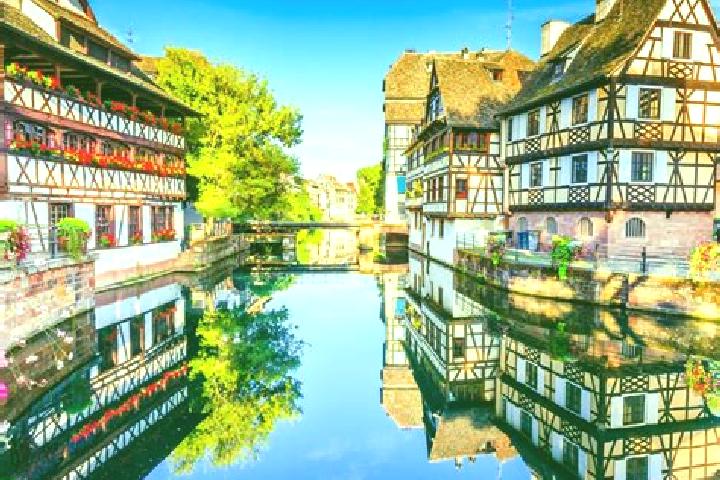 Sadie, 22 — Escort in Sainte-Tulle, France