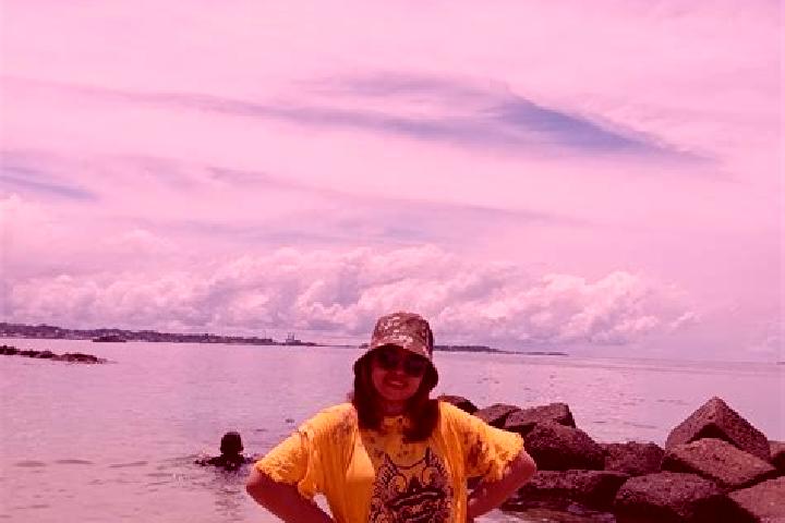 Sadie, 22 — Escort in Tawun, Indonesia