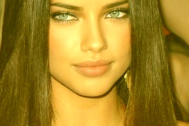 Sadie, 23, a auburn blue-eyed latina companion based in Ejido Loma de Malacota. Offering Fetish, Domination, BDSM, Couples. Available for incall and outcall,...