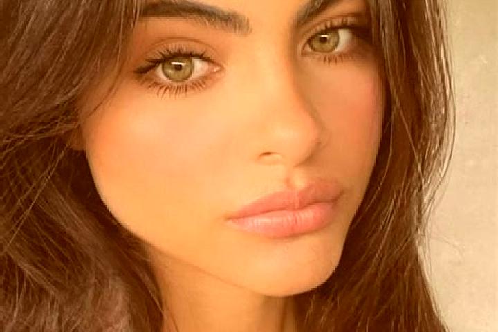 Sadie, 23, a brunette brown-eyed middle eastern companion based in Struer. Offering Dinner Date, Massage, Striptease, BDSM. Available for incall and outcall,...