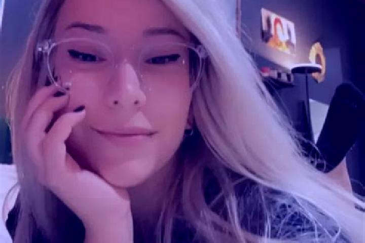 Sadie, 23, a platinum blonde dark-eyed european companion based in Tlacote el Bajo. Offering A-Level, Travel Companion, Prostate Massage, Duos, Striptease. A...